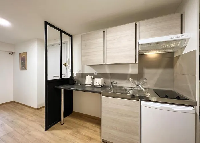 Le Place Du Bourg T2 Centre Historique *